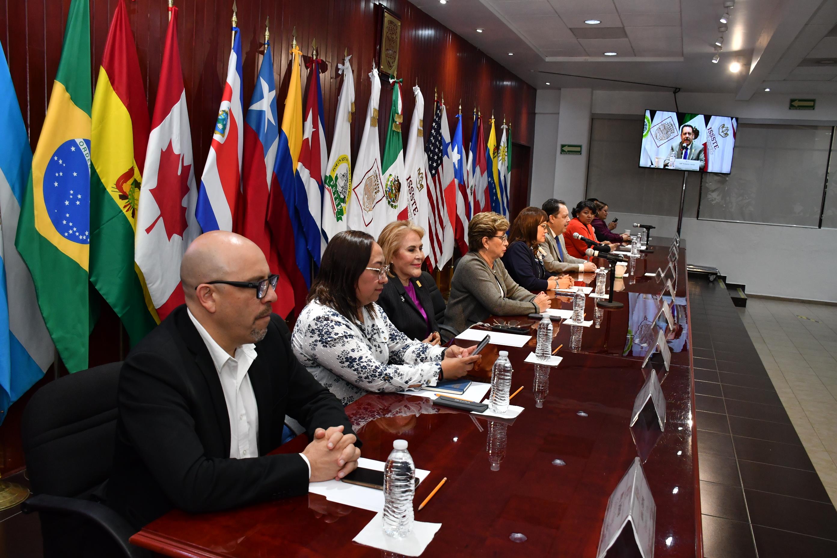 Salutación de la Sección XLI, Hospital Regional "1° de Octubre"